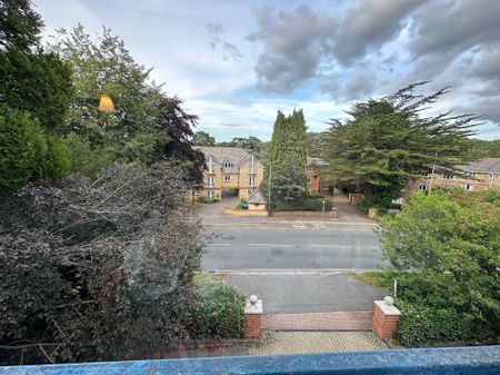 Birches, Poole, 90 Surrey Road - Photo 3