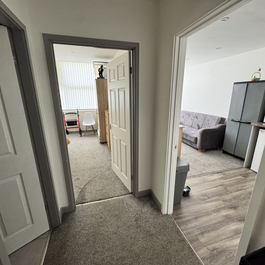 Headlands Road, Pontefract - Photo 1