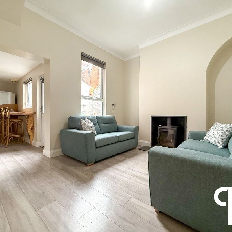 3 Hill Street, Milford 91618 - Photo 1