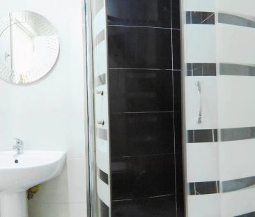 3-bedroom apartment for rent in Puerta del Ángel, Madrid - Photo 3