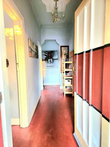 3BR Home in Caulfield South with Air-Conditioning & Private Backyard Oasis - Photo 5