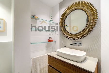 Duplex Penthouse for rent in Madrid (Ciudad Lineal) - Photo 2