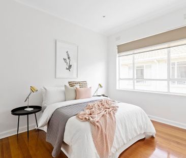 4/18 King Street, Elsternwick. - Photo 1