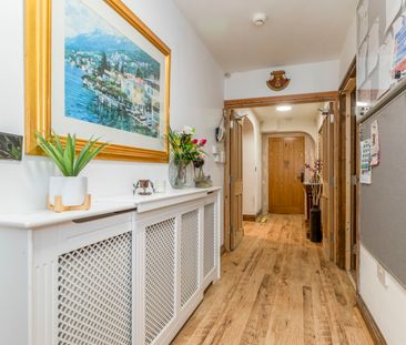 1 bedroom room to rent Milton Drive, Shepperton, TW17 - Photo 1