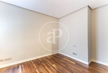 Flat for rent with Terrace in San Francesc (Valencia)