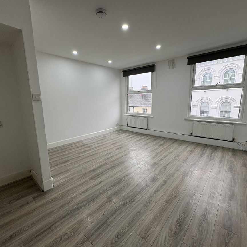 Bridge Street, Northampton - Photo 1