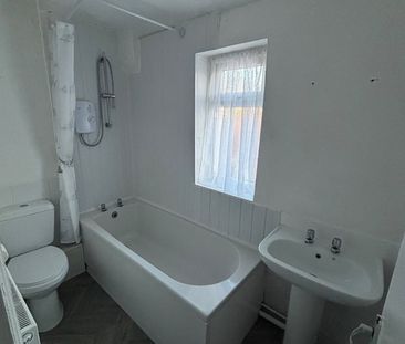 2 Bed Terraced House, Corbyn Street, CH44 - Photo 4