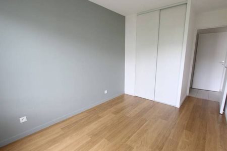 Appartement 3 pièces - - Photo 2