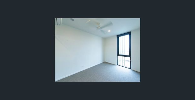 1 BEDROOM + MULTI-PURPOSE ROOM - Photo 1