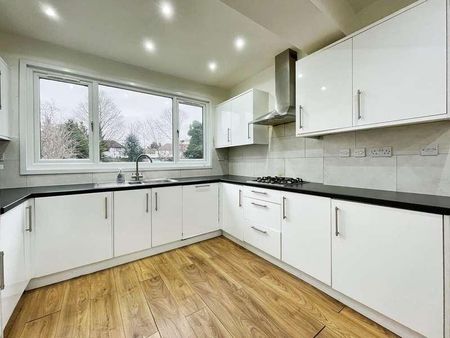 Farnham Road, Slough, SL2 - Photo 3