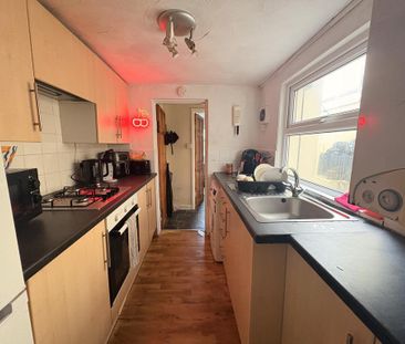 4 bedroom house to rent - Photo 2