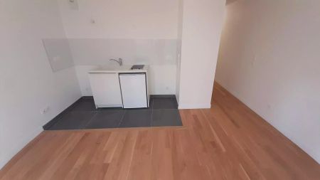 location Appartement T1 DE 25.8m² À ISSY LES MOULINEAUX - Photo 2