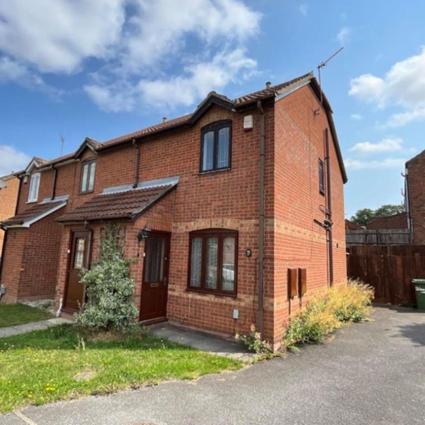 2 Bedroom Semi-Detached House - Photo 1