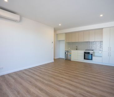 Modern 2 Bedroom Apartment with Air Con - Photo 1