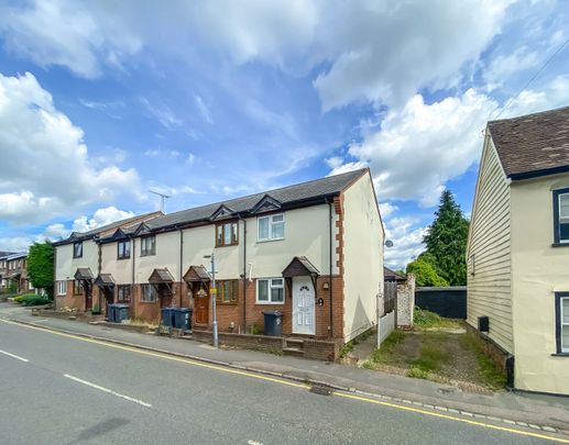 2 bedroom end terraced house to rent, - Photo 1