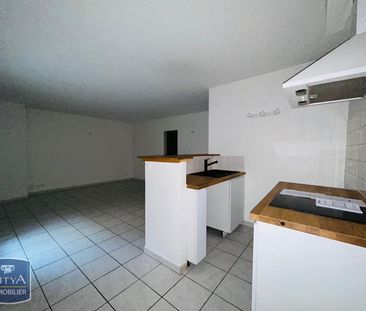 Location Appartement 3 pièces 67m² ENTRAIGUES SUR LA SORGUE 84320 - Photo 3