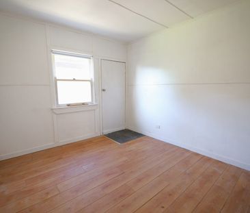 1-bedroom flat - Photo 1