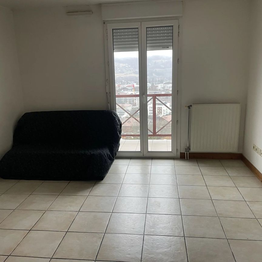 Location Appartement 2 pièces 40m² SALLANCHES 74700 - Photo 1