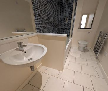 Greenslade House, Beeston, NG9 1GB - Photo 3