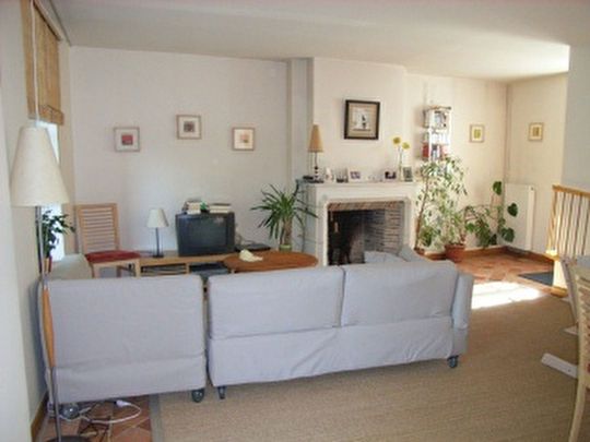 Location Maison 6 pièces 156m² - Photo 1