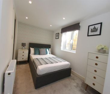 1 bedroom Flat To Let - Photo 3