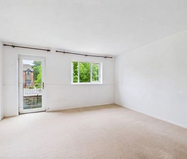 2 bedroom Maisonette in Maypole Road, Maidenhead - Photo 1