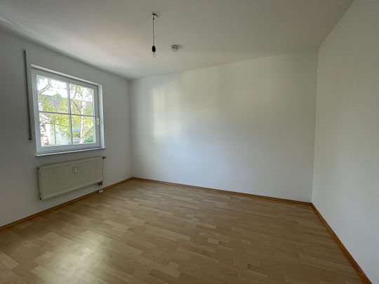 Zentral, hell & charmant: 2-Zimmer-Wohnung mit Balkon - Foto 1