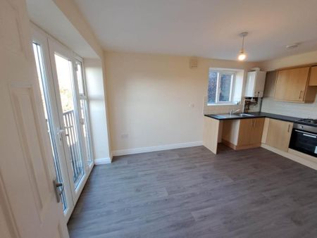 2 bedroom apartment to rent - Photo 4