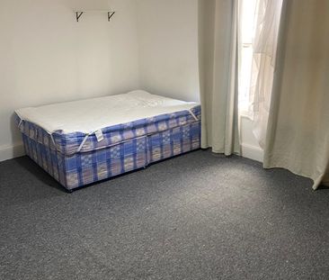 Room in a Shared House, Mivart Street, BS5 - Photo 5