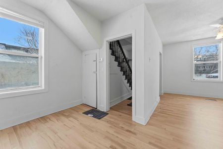 For Lease - 71 Carruthers Avenue, West Centre Town, Ontario - Photo 2