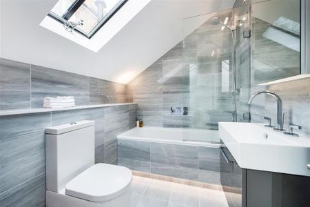 4 bedroom terraced house to rent - Photo 2