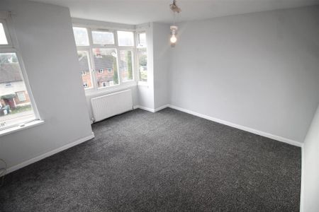 6 bedroom semi-detached house to rent - Photo 4