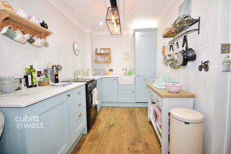 2 bedroom terraced house to rent - Photo 5