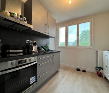 Location Appartement 3 pièces 62m² ST MARTIN D HERES 38400 - Photo 4