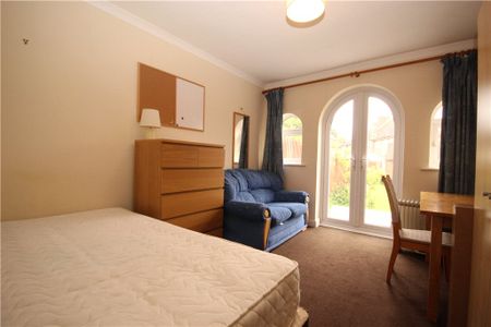 Manor Road, Guildford, GU2 9NQ - Photo 5