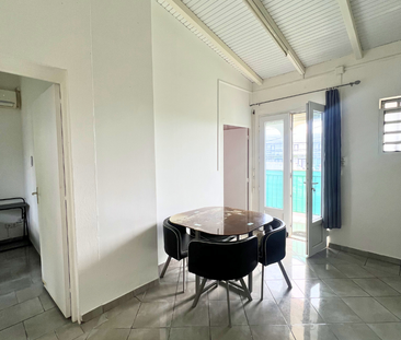 Location Appartement 3 pièces 31m² BAIE MAHAULT 97122 - Photo 1