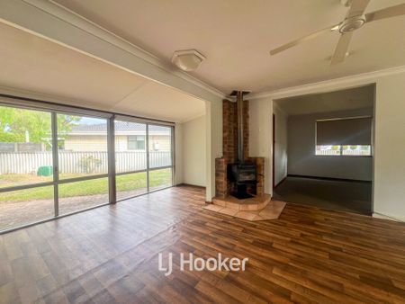 7 Earnshaw Road, West Busselton WA - Photo 2