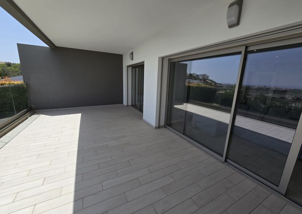 Apartamento T1 para arrendamento, com vista mar em Albufeira, Algarve