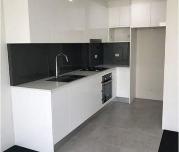 Stylish & Central 1-Bed Unit in Marrickville - Photo 6