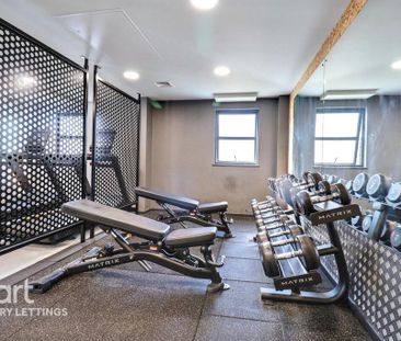 1 bedroom in a flat share to rent - Photo 6