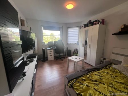 Helle 3-Zimmerwohnung mit Balkon in idyllischem Wohnumfeld - Foto 4