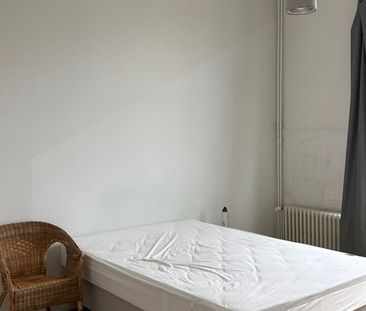 Room at Rue Charles Quint 55 - Foto 4