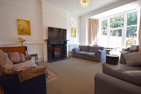 3 bedroom semi-detached house to rent - Photo 2