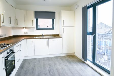 3 Bed Flat, West Bowling Green Street, EH6 - Photo 3