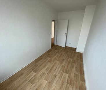 Neues frisch saniertes Zuhause mit Balkon und neuem Duschbad im EG - Photo 1