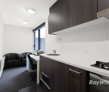 Luxury And Fully Furnished Student Accommodation - ONLY FOR STUDENT - Photo 2