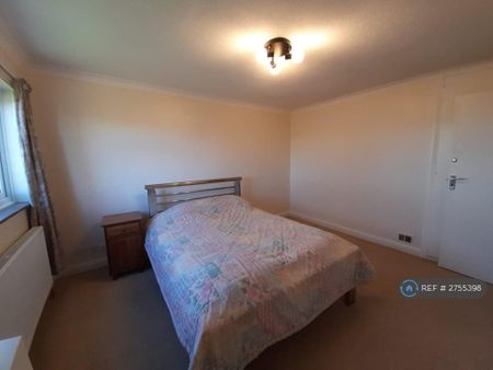 4 bedroom terraced house to rent - Photo 4