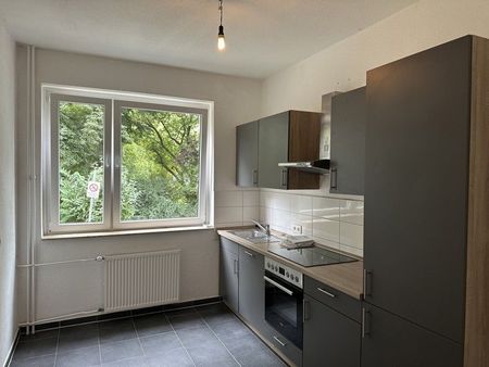 3 Zimmer und Einbauküche, fein - da zieh ich ein! - Foto 3