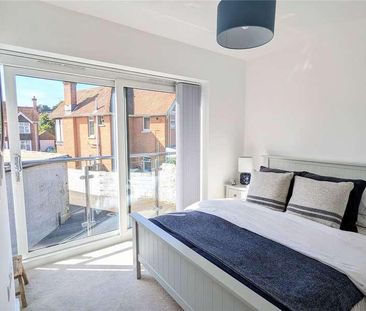 Parkstone Avenue, Poole, Dorset, BH14 - Photo 4