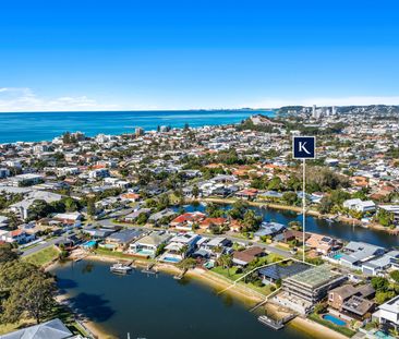 13 Kurrawa Avenue, Mermaid Waters QLD 4218 - House For Rent | Domain - Photo 2